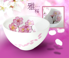 桜の絵柄が素敵なボウル。食卓が華やぐサクラの食器です。